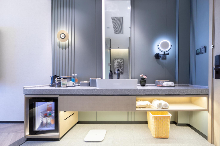 Bathroom 4