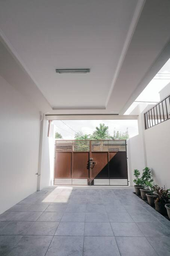 Others 4, Two Bedroom Residential Home with own parking, Mabalacat