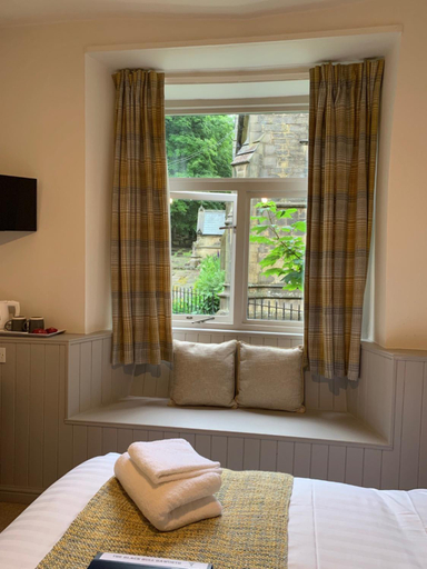 Bedroom 2, Black Bull Inn, Bradford