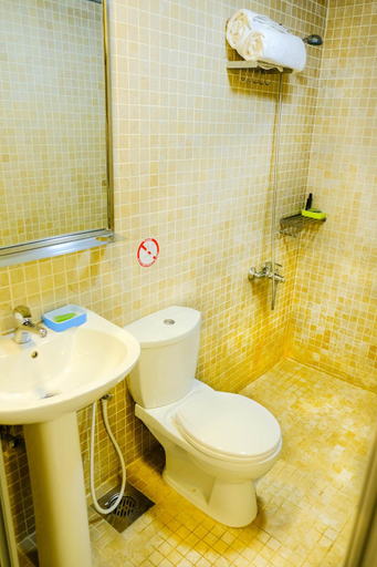 Bathroom 2, Warda وَرْدَة Lebanese Guesthouse, Kasrouane