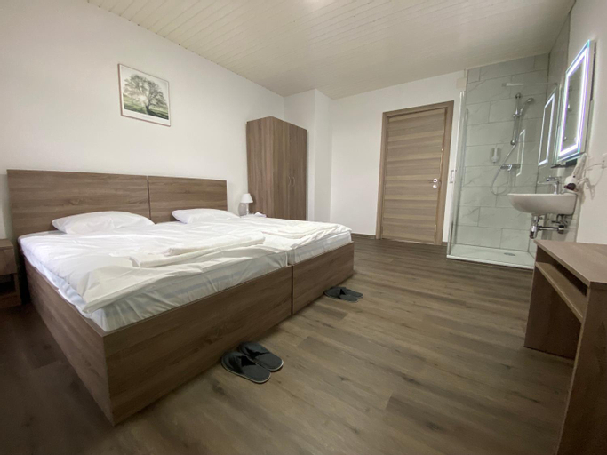 Bedroom 12