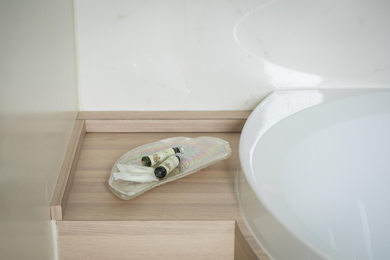 Bathroom 15