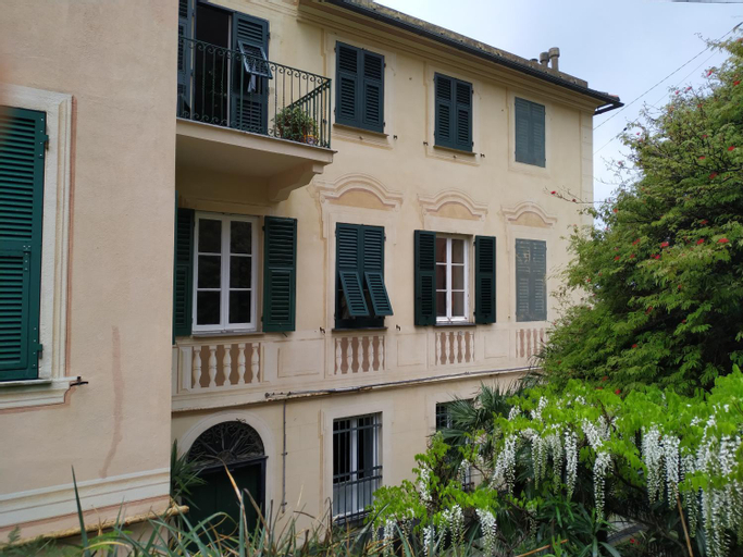 Romantic garden sea view Nervi, Genova