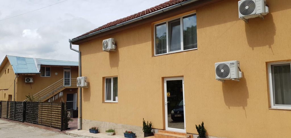 Others 5, Casa Class, Sanmartin