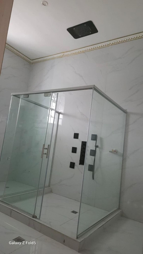 Bathroom 4, CHATEAU LE MARARA, Karongi
