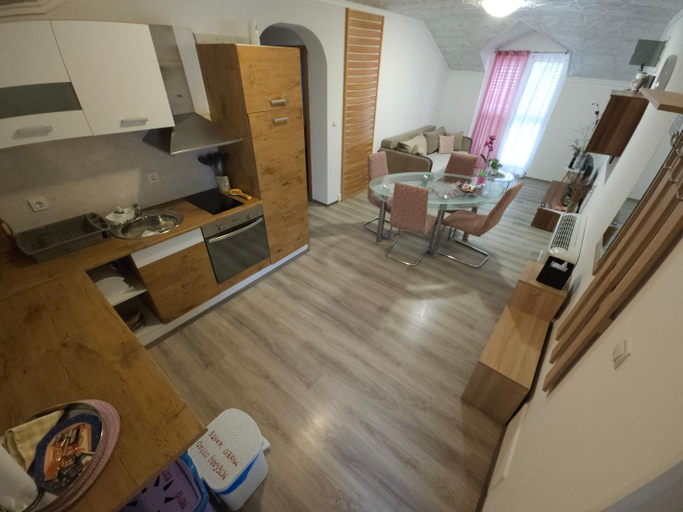 Others 2, Apartments Rustika Toscana, Vodice