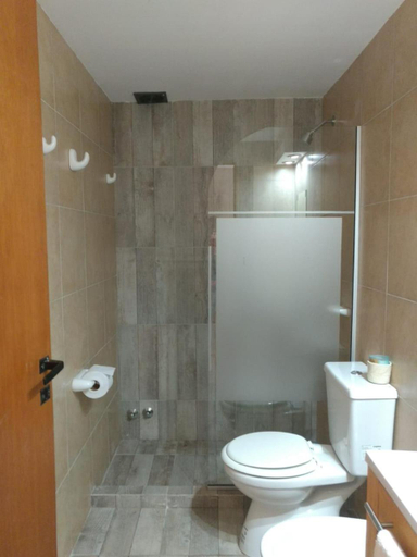 Bathroom 2, Encanto Patagonico, Bariloche