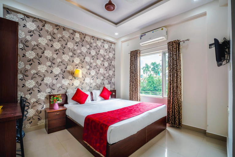 Others 5, Almas Residency, Ernakulam