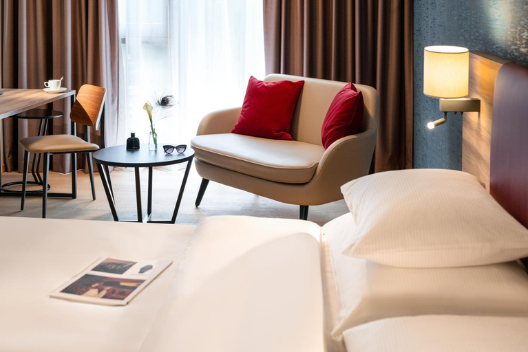 Bedroom 2, Atrium Airport Hotel, Genève