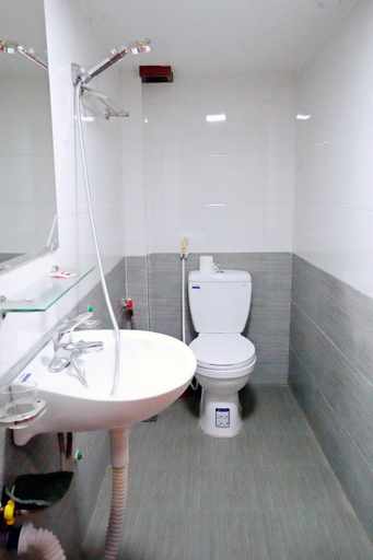 Bathroom 3, New Nhat Minh HomeStay & Tour, Ninh Bình