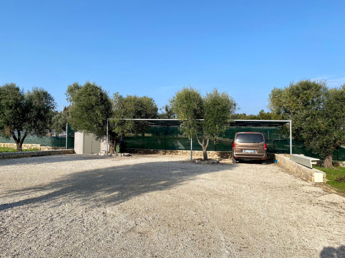 Others 5, Villa M, Brindisi