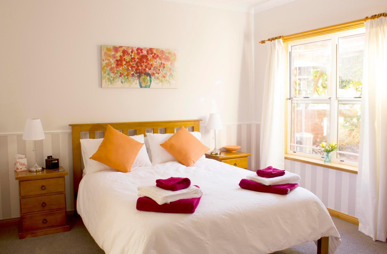 Others 2, Bed & Breakfast at Tiffany's, Adelaide