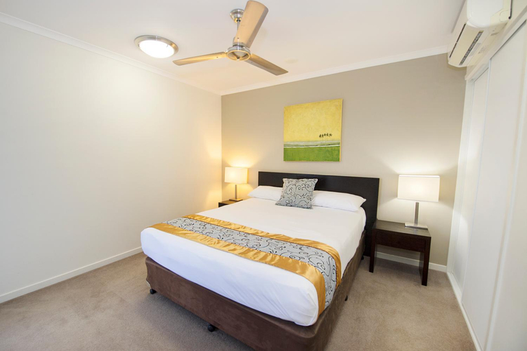 Bedroom 2, Gladstone City Central Apartment Hotel, Gladstone