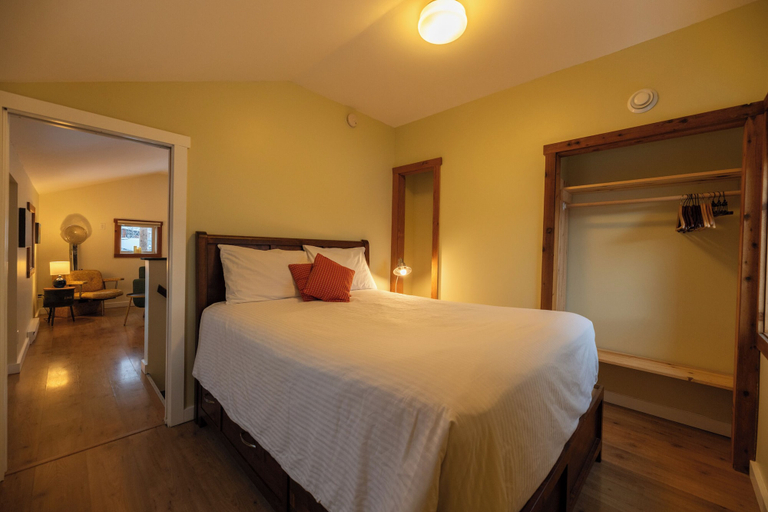 Bedroom 4, Downtown Whitehorse - Treehouse, Yukon