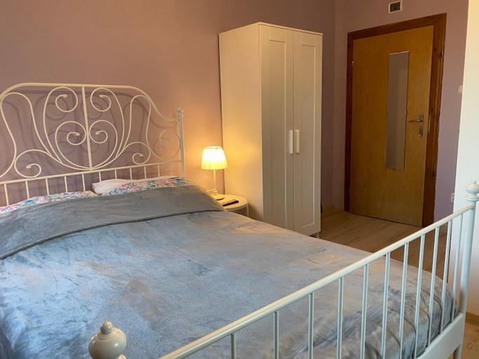 Bedroom 2, Pod Jelencem willa i dom z widokiem na Sniezke blisko Wang, Jelenia Góra