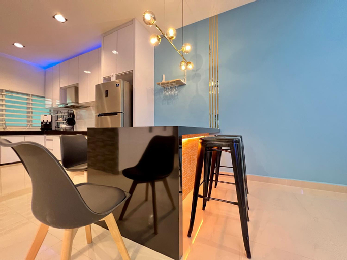 Dining Room 8