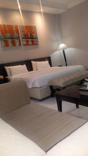 Bedroom 12