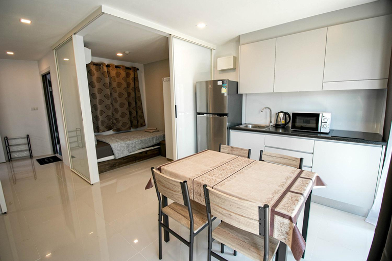 Dining Room 6