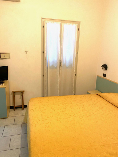 Bedroom 2, Hotel Ondina, Rimini