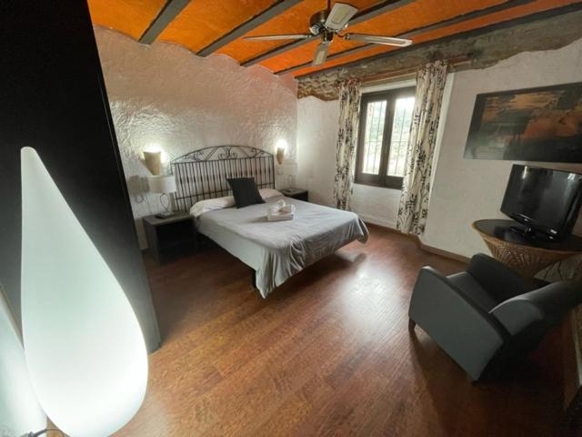 Bedroom 2, Hotel Mas Palou, Girona