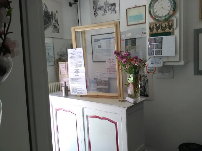 Public Area, Le Parisien, Charente-Maritime