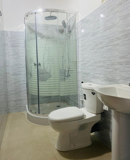 Bathroom, Airport A4 Transit Hub, Katana