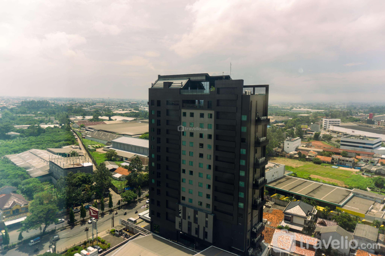 Others 2, Homey 2BR at Tree Park City Cikokol By Travelio, Tangerang