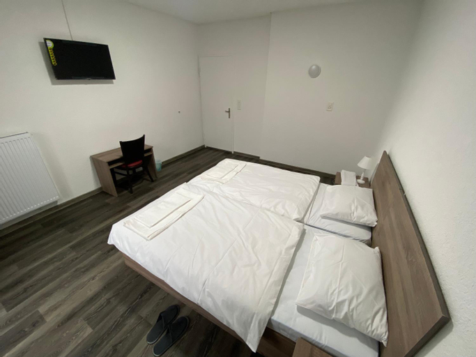 Bedroom 10
