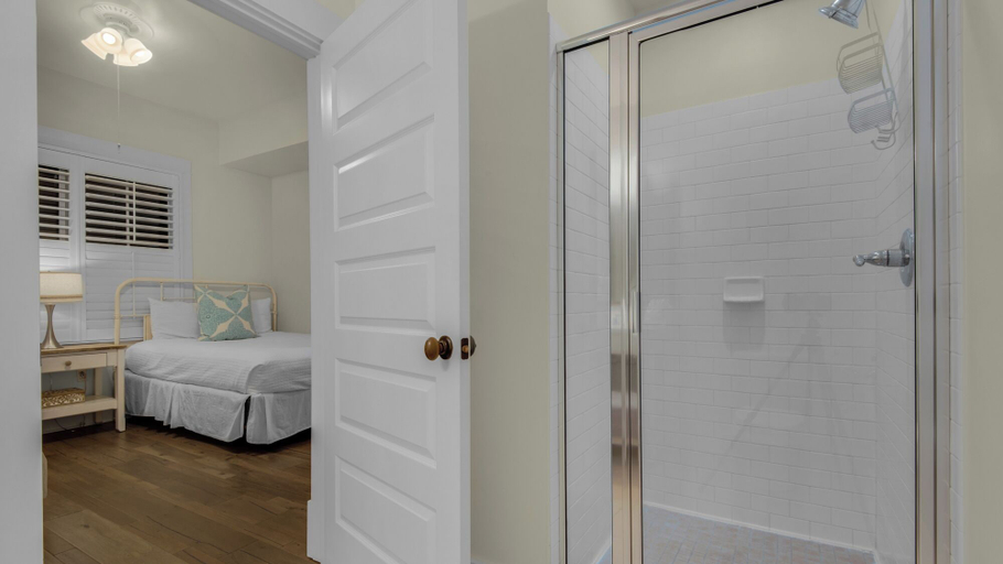 Bedroom 3, Coastal 3BR Condo With Pool & Shuttle : Snowbird Friendly!, Walton