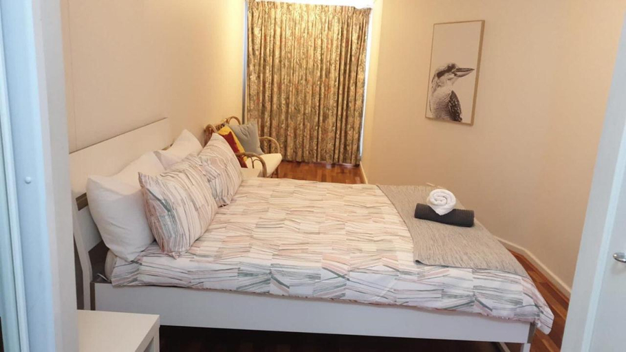 Bedroom 1, Dana-Central Apartment with Mount Ainslie Views, Canberra