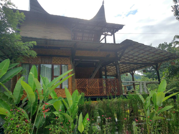 Exterior 7