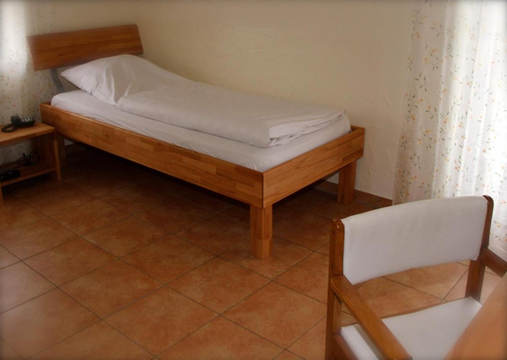 Bedroom 3, Hotel Hiemer, Memmingen