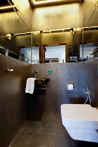Bathroom 3, Hotel Bayjonn, Sopot
