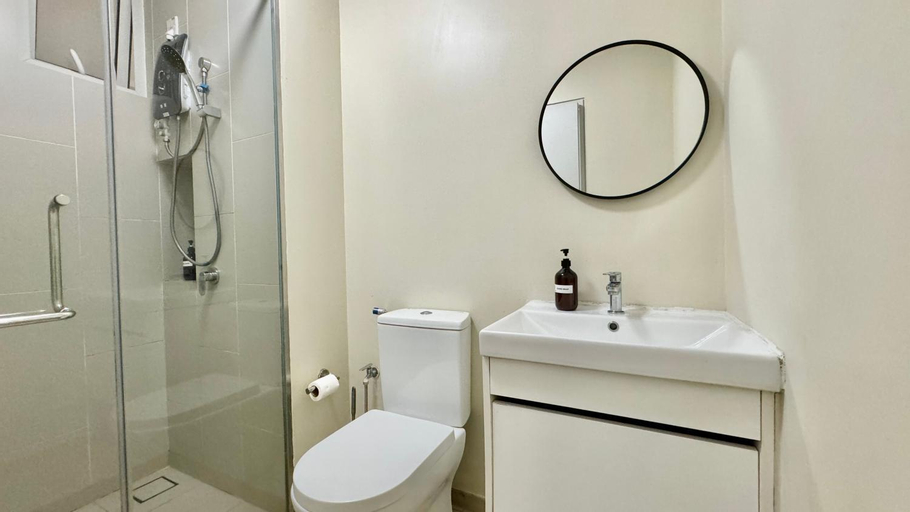 Bathroom 7