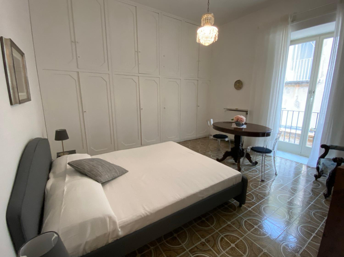 Others 5, Rooms in San Domenico Maggiore 3, Napoli