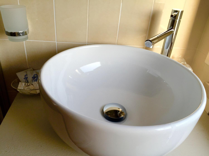 Bathroom 3, Villa Emma Malcesine, Verona