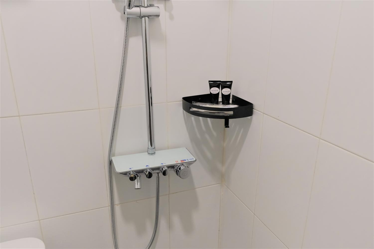 Bathroom 20