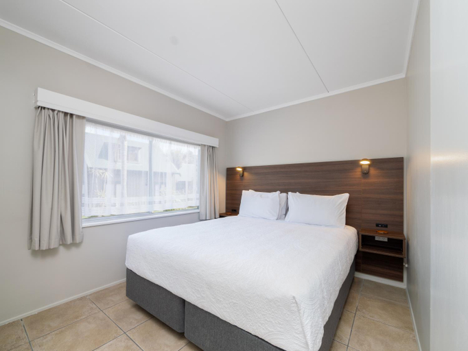 Bedroom 2, The Captains Motel, Far North
