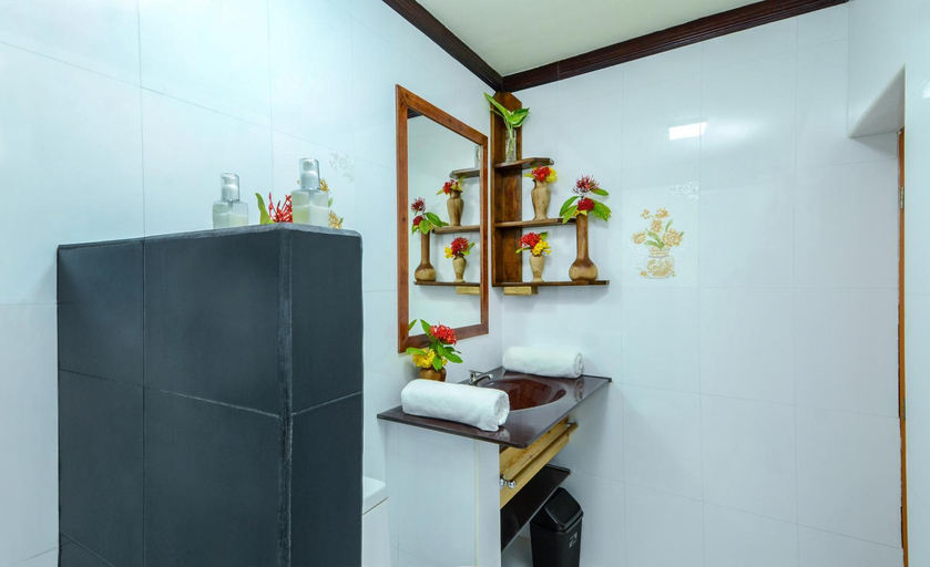Bathroom, MALADIWA BEACH & SPA, Maafushi Island