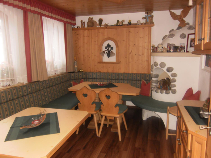 Others 4, Berghof Geisler, Schwaz