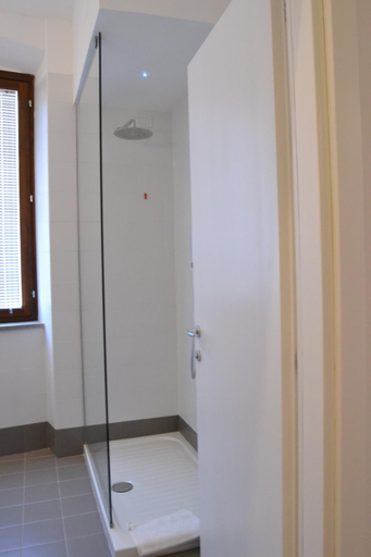 Bathroom 6