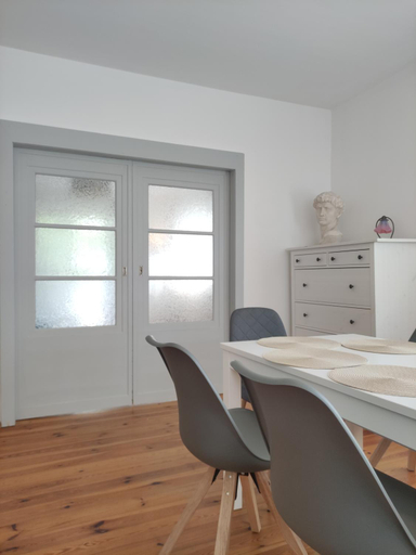 Others 4, Calma Apartment, Weimar