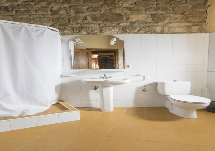 Bathroom, Albergue Inturjoven Cortes De La Frontera, Málaga