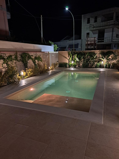 Others 5, MARE FUORI - stanze con piscina, Bari