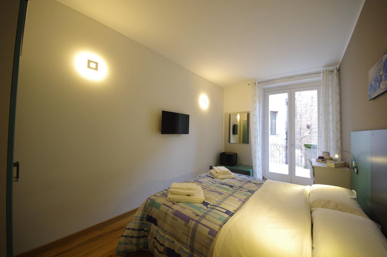Others 2, Vannucci House, Perugia