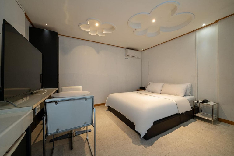 Bedroom 2, HotelStar, Jungnang