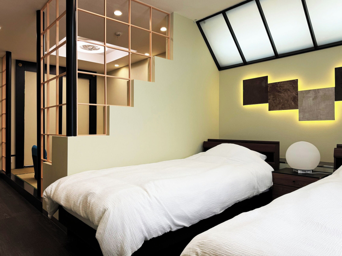Bedroom 2, Rong Hua Grand Hotel, Isahaya