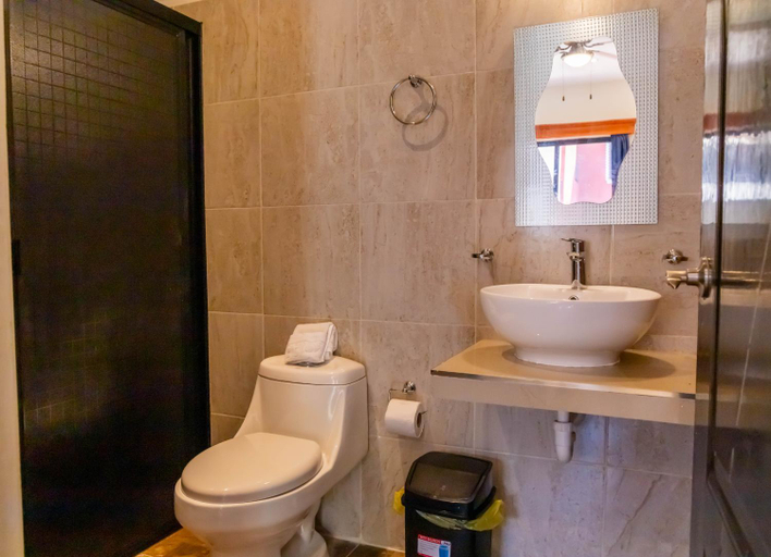 Bathroom, Hotel Hacienda Otoch, Valladolid