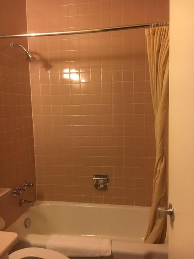 Bathroom, Royal Hotel, Division No. 21