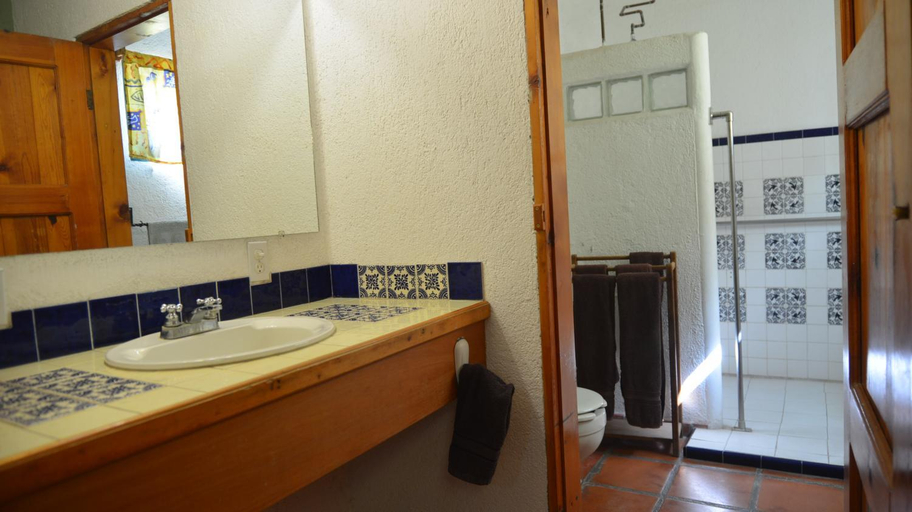 Others 2, Casabuena B&B, La Paz